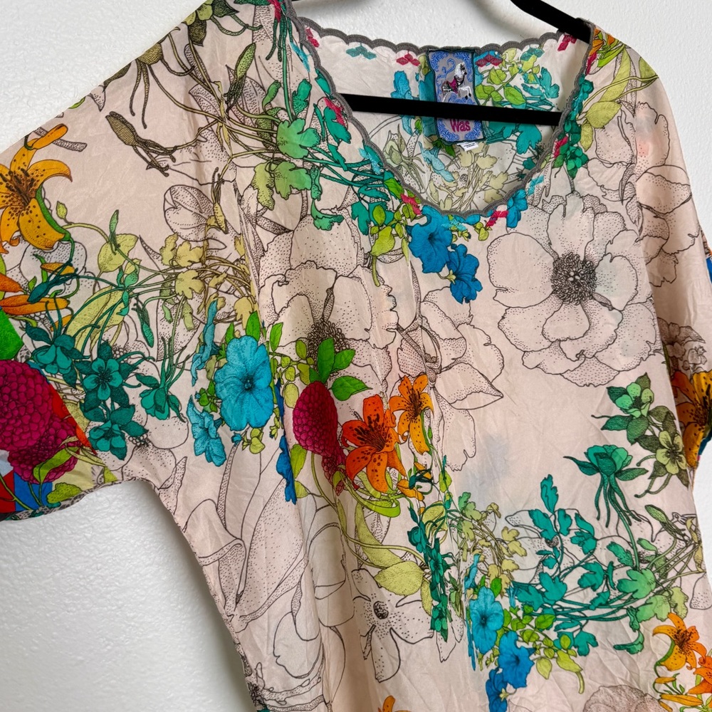 Johnny Was Sequence Halsey Top XL Cream 100% Silk Floral Scalloped Blouse Tunic - Picture 5 of 10
